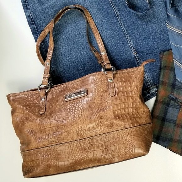 FIND THESE BEAUTIES & SO MUCH MORE IN MY CLOSET! - Picture 4 of 5